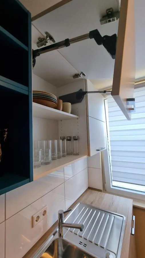 Lovely 2-Bedroom Unit In Duesseldorf Tastefully Furnished Düsseldorf Appartement