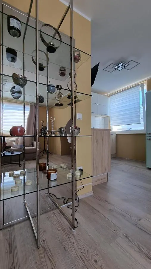 Lovely 2-Bedroom Unit In Duesseldorf Tastefully Furnished Düsseldorf Appartement