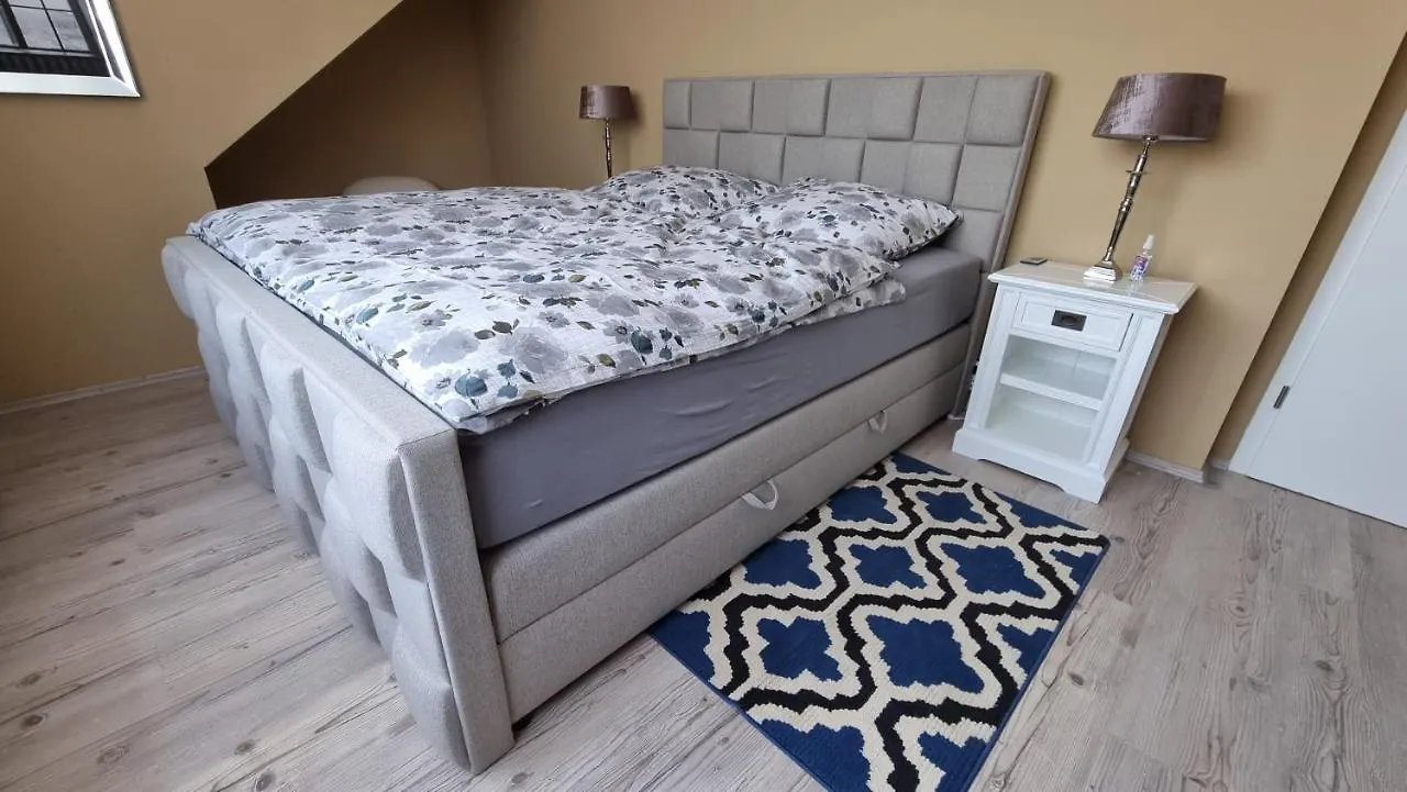 Lovely 2-Bedroom Unit In Duesseldorf Tastefully Furnished Düsseldorf Německo