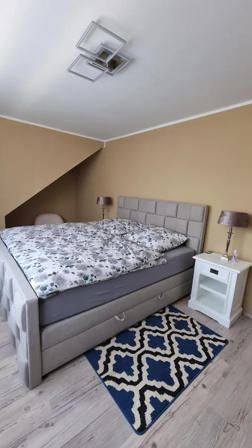 Lovely 2-Bedroom Unit In Duesseldorf Tastefully Furnished Düsseldorf