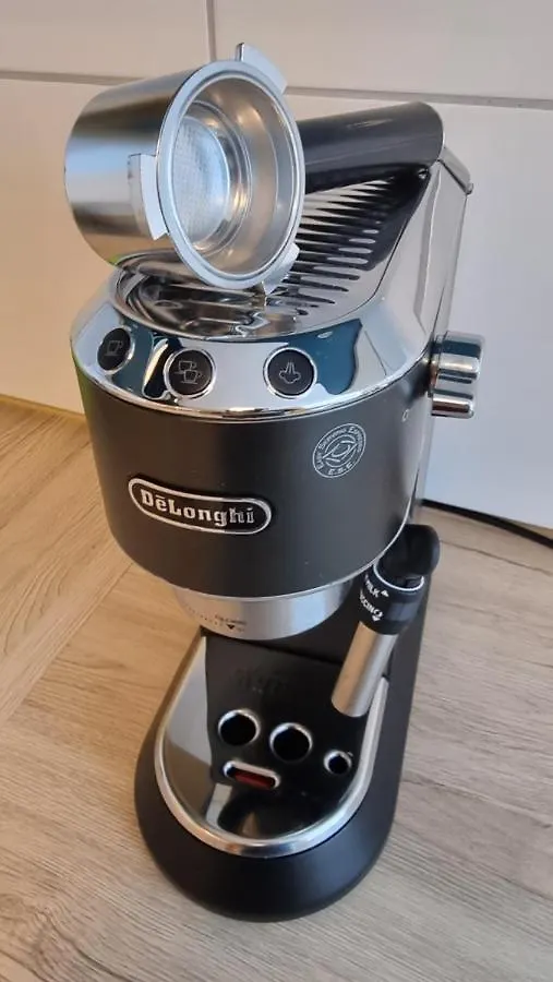 Lovely 2-Bedroom Unit In Duesseldorf Tastefully Furnished Düsseldorf Německo